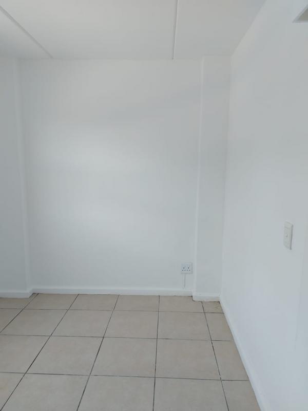 1 Bedroom Property for Sale in Kensington Western Cape